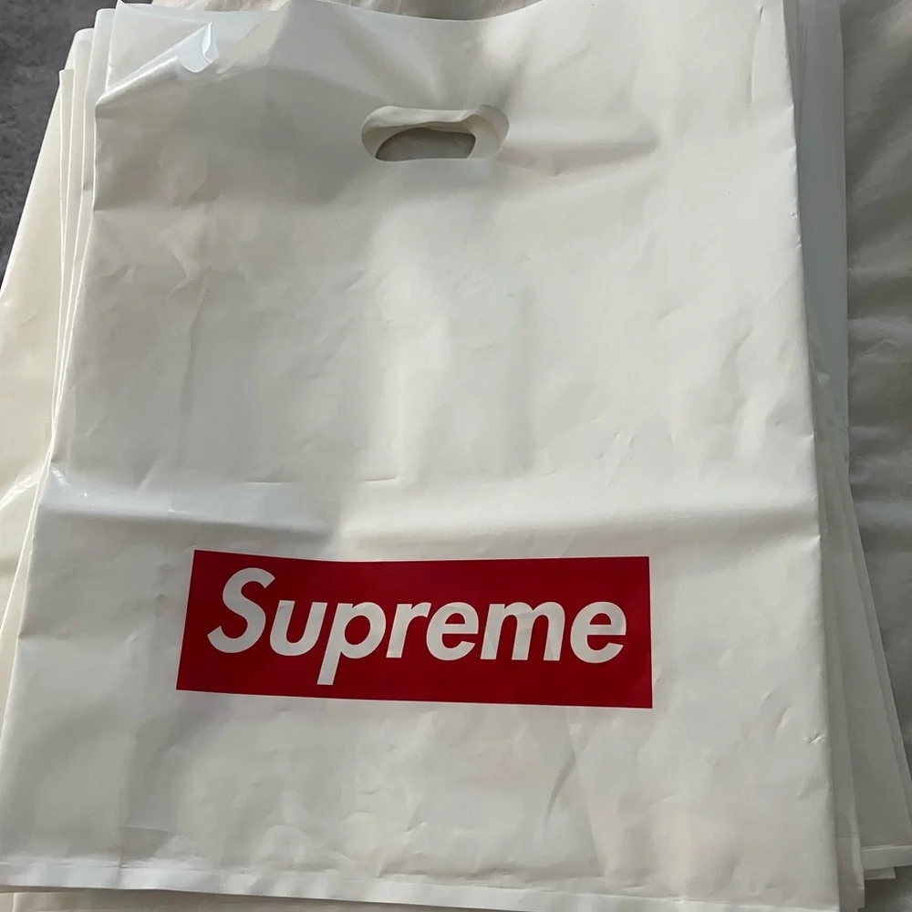 SUPREME bags